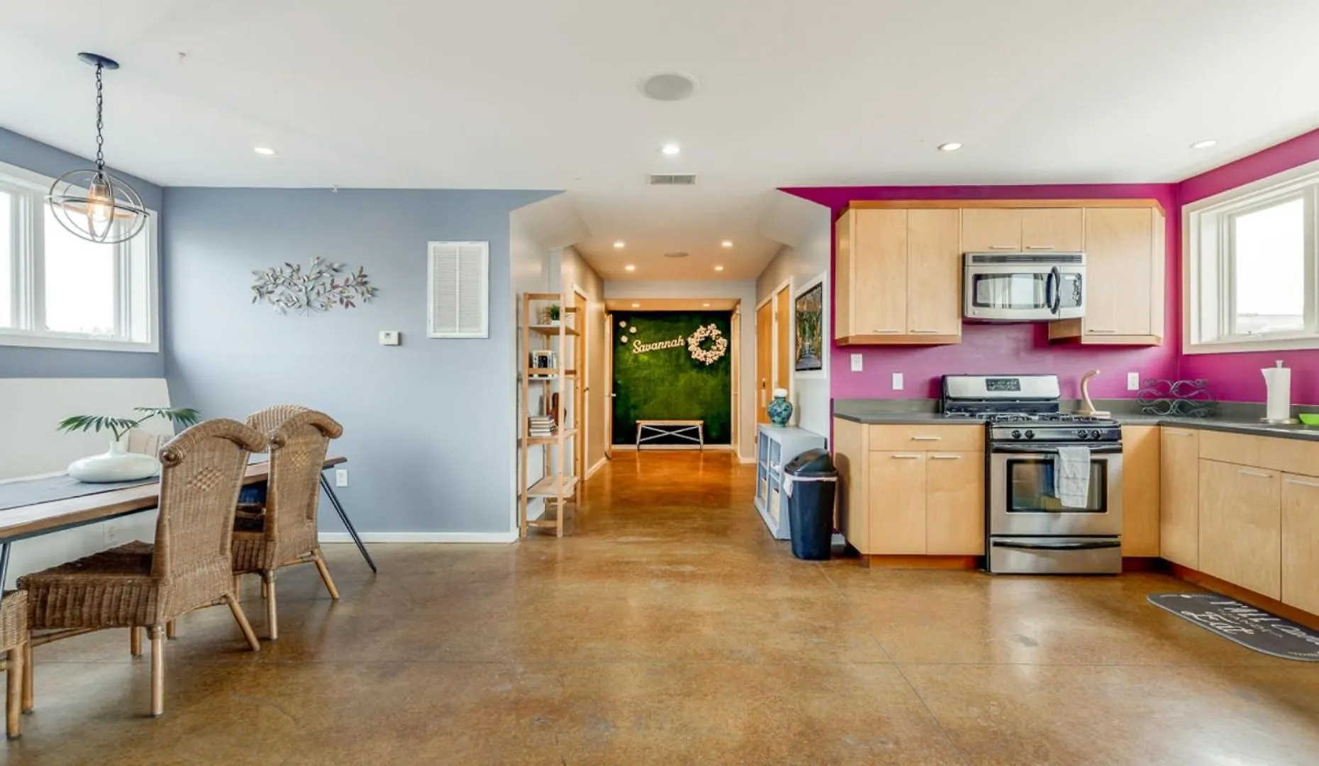 ☆Historic Living•2 Separate Spaces•Downtown•Walk To Forsyth Park•Private Patio/Porch☆ Savannah 0*,  United States