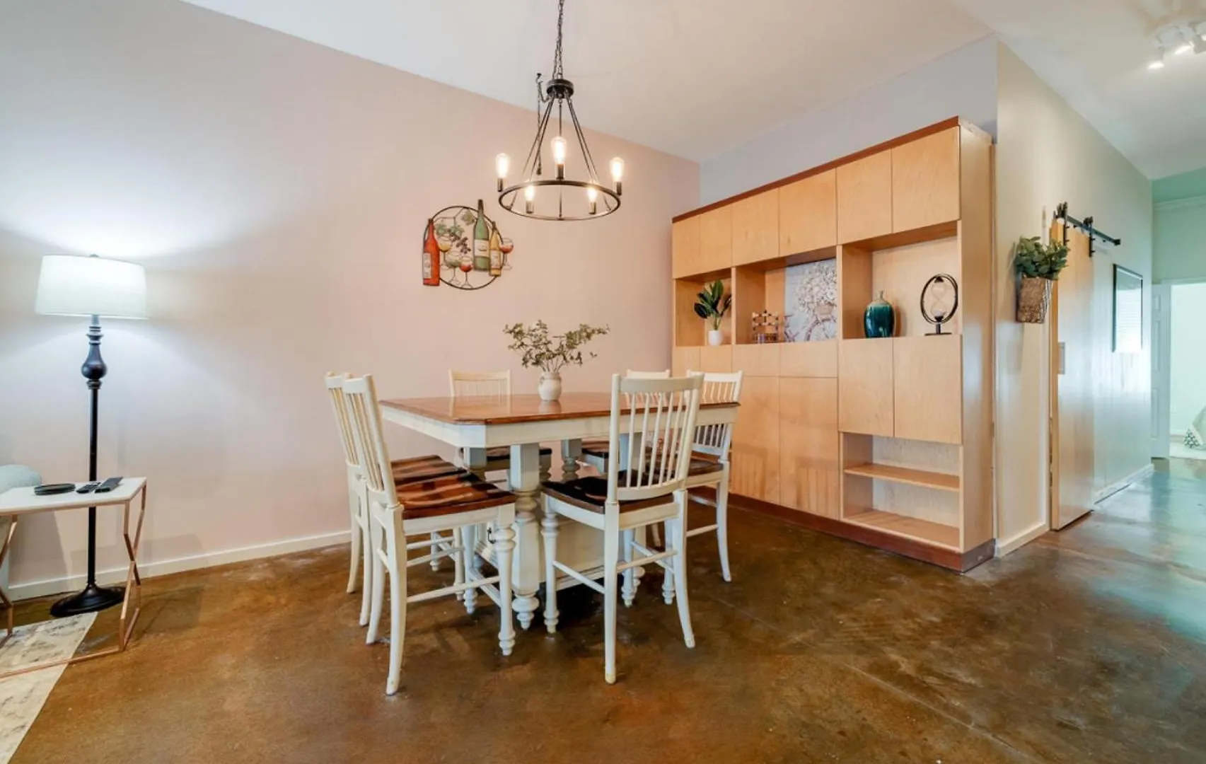 ☆Historic Living•2 Separate Spaces•Downtown•Walk To Forsyth Park•Private Patio/Porch☆ Savannah Holiday home