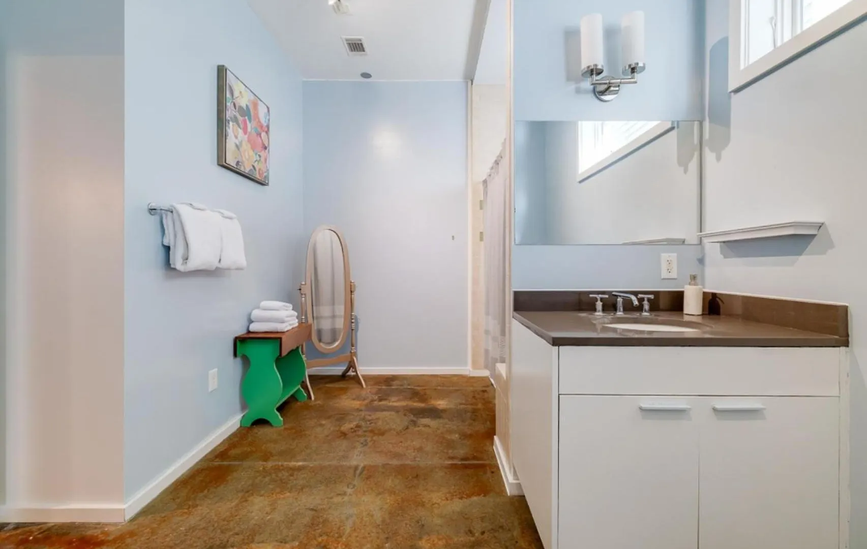 ☆Historic Living•2 Separate Spaces•Downtown•Walk To Forsyth Park•Private Patio/Porch☆ Savannah Holiday home